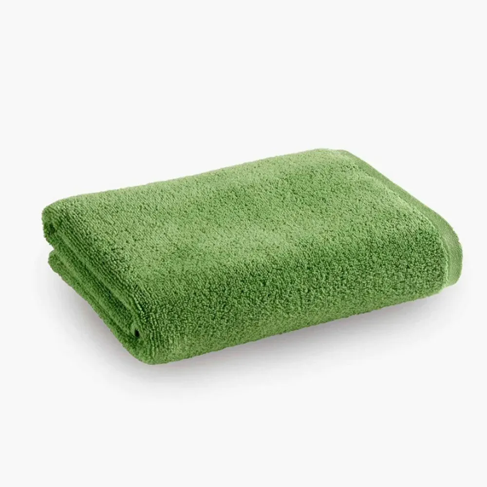 Christy Serene 30cm Apple Green Cirrus Quick Dry Face Cloth