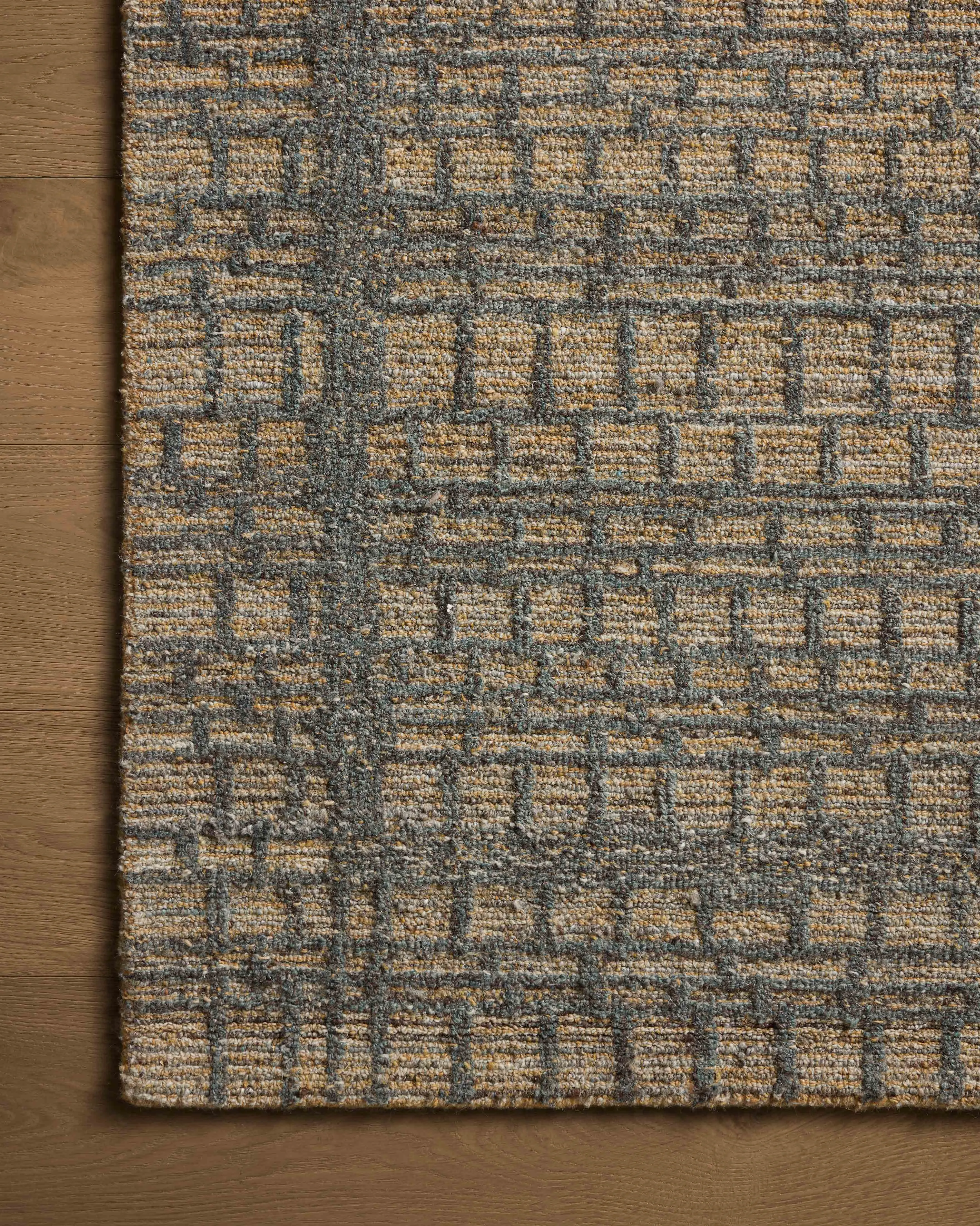 Loloi Elias Wheat / Charcoal Rug