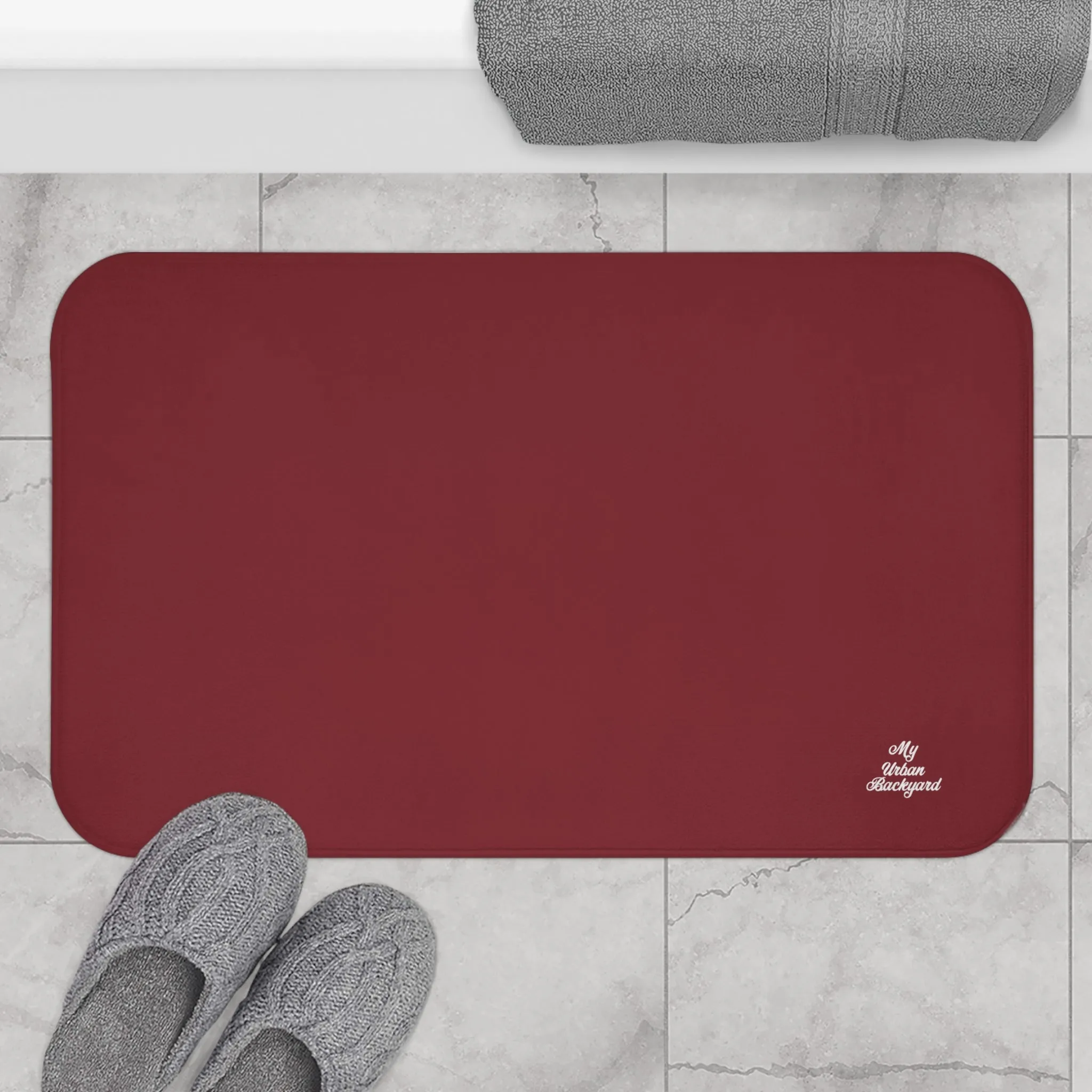 Marroon Accent Color, Memory Foam Bath Mat - Cozy Bathroom Essential