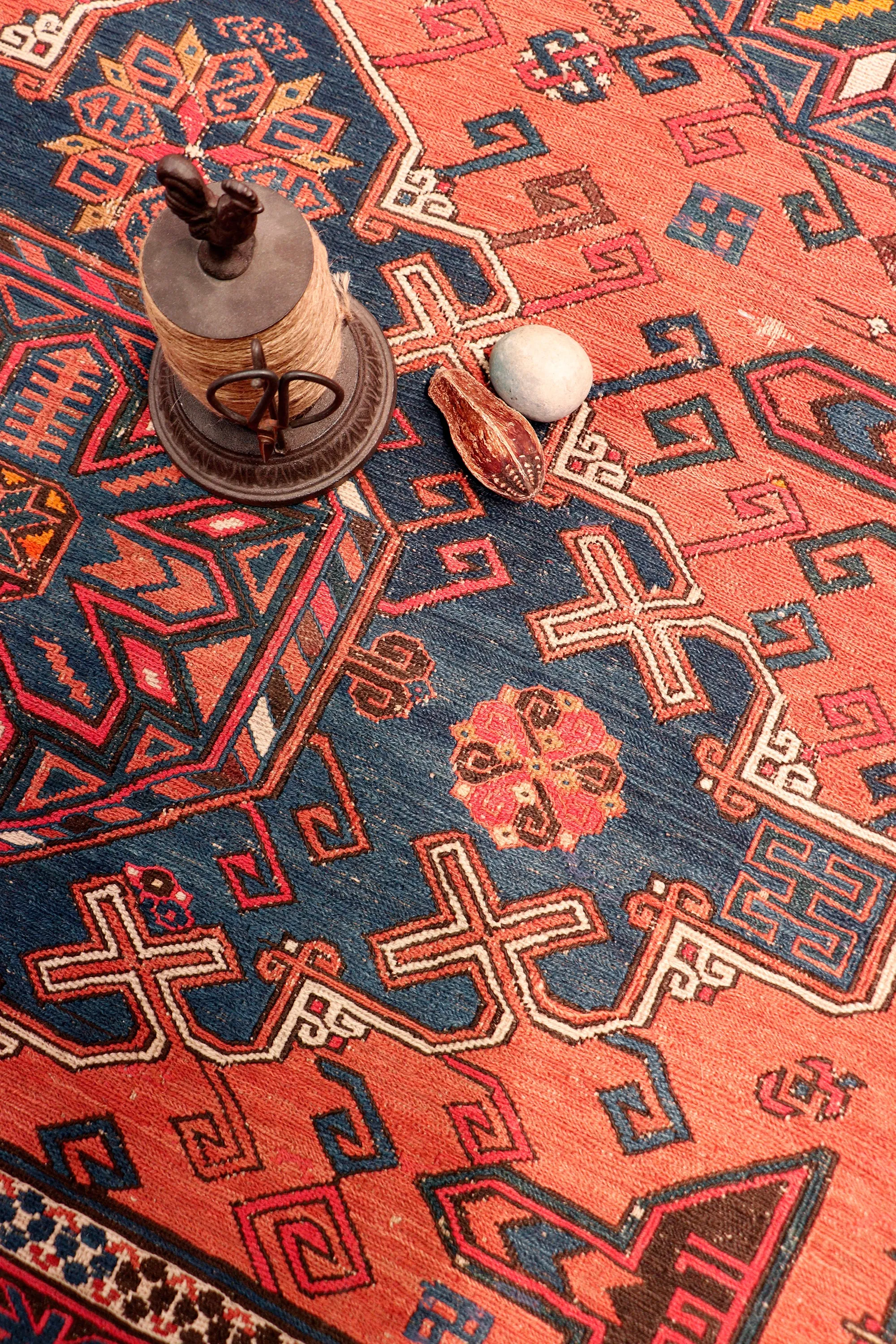 Sumak Collection Hand-Knotted Lamb's Wool Area Rug