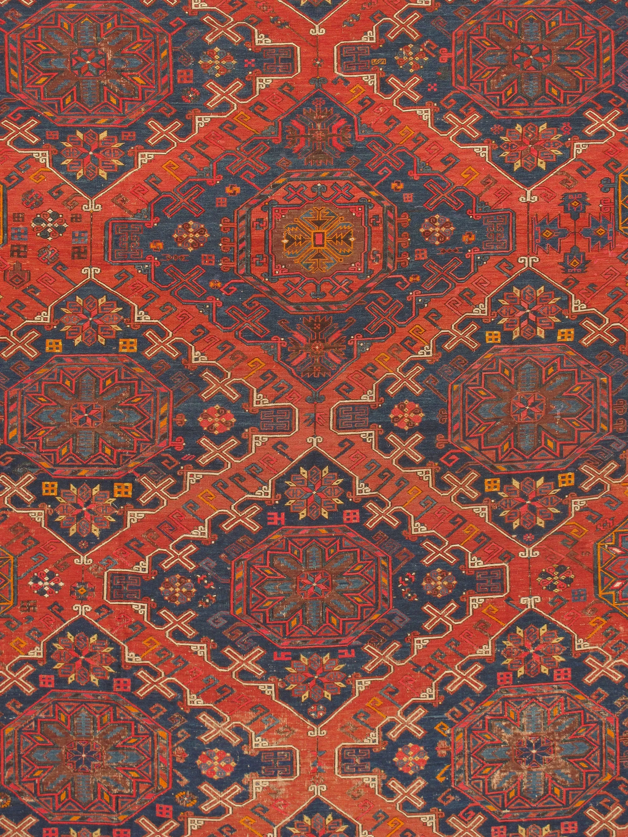 Sumak Collection Hand-Knotted Lamb's Wool Area Rug