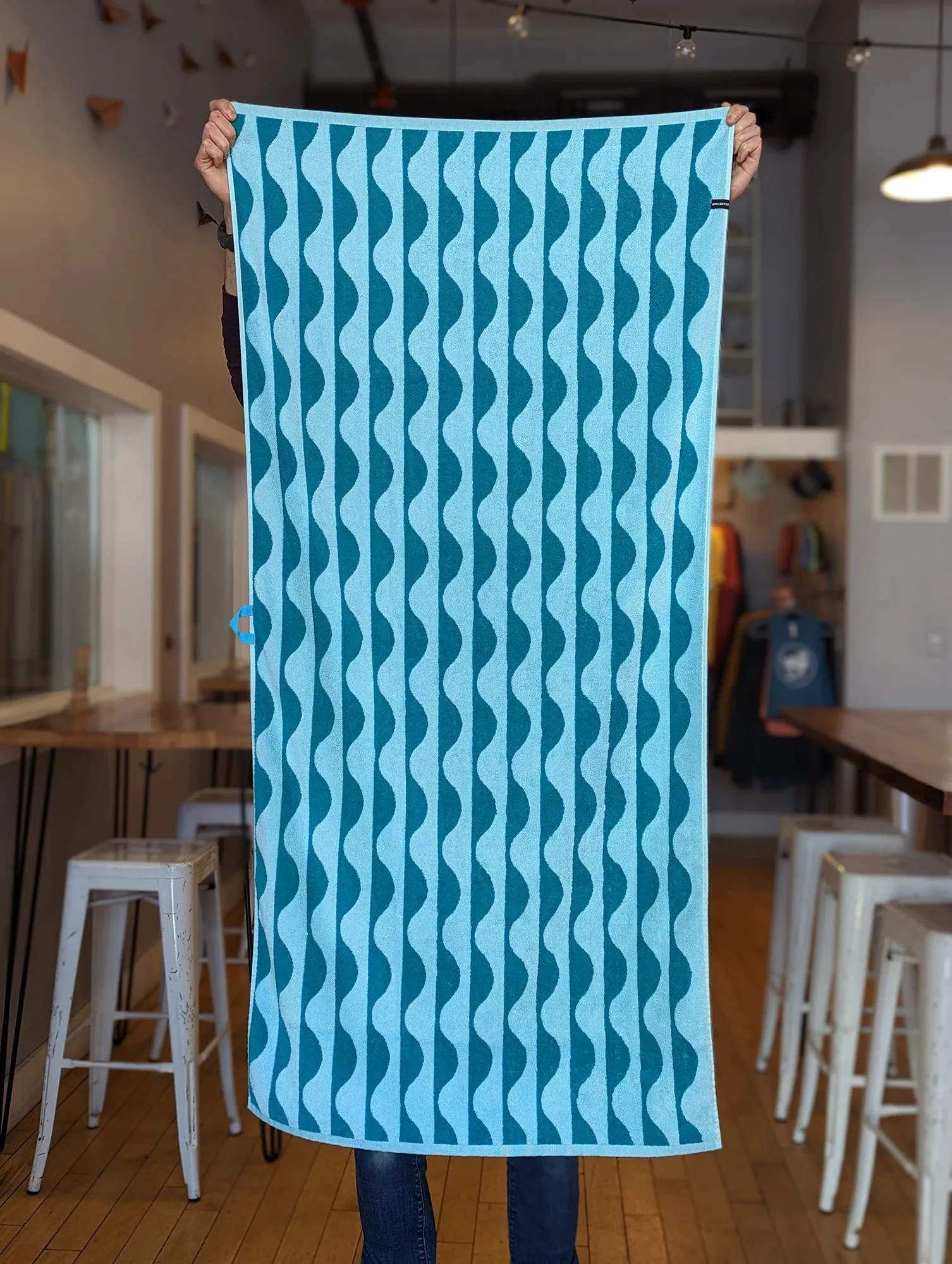 Wavy Days Beach   Bath Towel